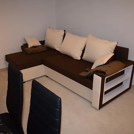 Ferien Und Monteurwohnung *